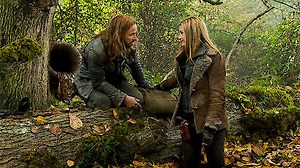 Watch Falling Skies Season 5 Episode 3 - Hatchlings