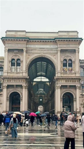 Galleria Vittorio Emanuele II: Iconic Milan Landmark