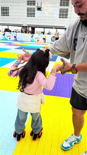 🛼 Summer Skate at Navy Pier! Lakeside fun, arcade & skating! #Chicago #Shorts #navypier
