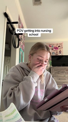 Nursing School Reality: From Acceptance to Daily Burnout