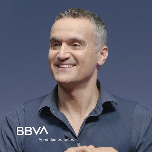 Carl Honoré es escritor y representante del movimiento “Slow”, una perspectiva que propone vivir más lento y reducir las cargas mentales para tener así más tiempo de calidad. ⏳ Nos cuenta a partir de sus aprendizajes, cómo las personas sentimos la juventud y la vejez. Para él, cada etapa de la vida puede ser maravillosa si sabemos valorarla y disfrutarla como es. 💛 #BBVAArgentina #CreandoOportunidades #AprendemosJuntos2030 | BBVA