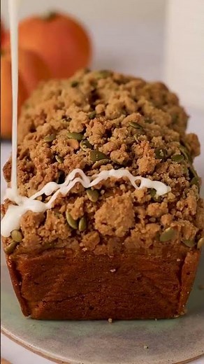 One-Bowl Easy Vegan Pumpkin Bread Recipe!