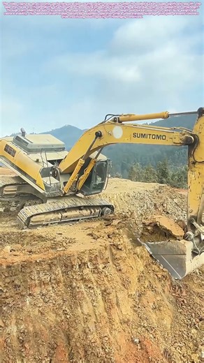 Counterbalance Crisis: How Hydraulic Physics Keeps Excavators Upright