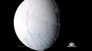 Enceladus' Ice-Covered Sea Gets Warm Enough for Life, Scientists Say