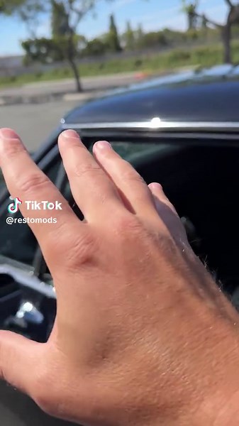 1970 Dodge Charger 426 HEMI Giveaway