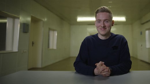 „Shiny Flakes: The Teenage Drug Lord“