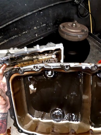 Technicians earn about 30–50% less on warranty jobs. 🫩 Ford’s total revenue 2025 was about $189.6 billion. General Motors’ revenue 2025 was about $187.4 billion. Toyota’s total revenue 2025 was about $314 billion. BMW's total revenue 2025 was about $150.7 billion Mercedes-Benz Group AG revenue 2025 was about 151 billion Etc,etc,etc Do the math.............. #staygreasy #auto #truck #chevy #automotive