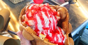 Here’s How Ice Cream Bubble Waffles Are Made (and Eaten) in Portland