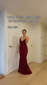 Get 250 pose ideas: https://nicolewongcoaching.com/pose_perfection Pose idea for awkward people #posingtips #posingforthecamera #posingideas #instagramphotos | Heynicolewong