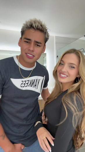 Contact Lexi Rivera for Business Inquiries