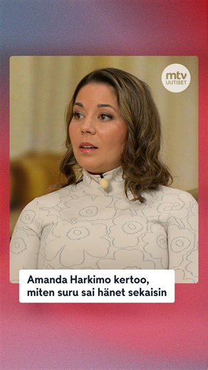 Amanda Harkimolla on takanaan rankka vuosi. Alkuvuodesta Harkimo menetti 70-vuotiaan Roy-isänsä taistelussa maksasyöpää vastaan. Myöhemmin kesällä hän koki toisen valtavan menetyksen, kun hänen pikkuveljensä Oliver menehtyi sydänkohtaukseen vain 33-vuotiaana. Harkimo kertoo Huomenta Suomen haastattelussa, että isot menetykset olivat erilaisia: toiseen osasi valmistautua, toinen tuli täytenä sokkina. 👉 https://www.mtvuutiset.fi/artikkeli/amanda-harkimo-kertoo-miten-suru-sai-hanet-sekaisin-tuli-t