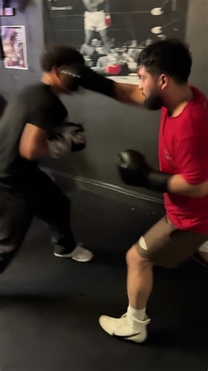 Mastering Head Movement in Boxing for Effective Defense
