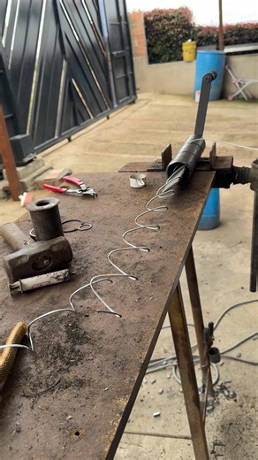 Cómo Funciona la Máquina de Tejer Malla y Su Uso