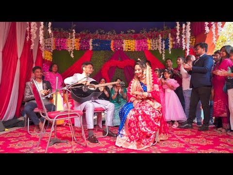 Groom Sings With Guitar For Bride | Bengali Wedding| Wedding Singing by Groom| Suroj Suhana