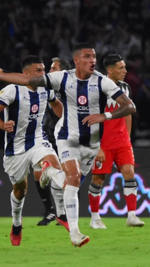 🔝Gran nivel de Juan Camilo Portilla desde su llegada….. 💲Llegó el pasado 5 de enero en el último mercado de pases a cambio de $2.000.000 de dólares por la totalidad de su ficha. 🇨🇴El futbolista se afianzó rápidamente al equipo y fue el 5 titular en todos los partidos de la actual Copa de La Liga. 🤔¿Qué te parece su rendimiento en sus primero partidos? | La1913.com