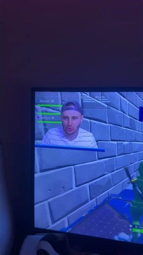 Credit to @SSundee llama stealing prop hunt game mode in Fortnite