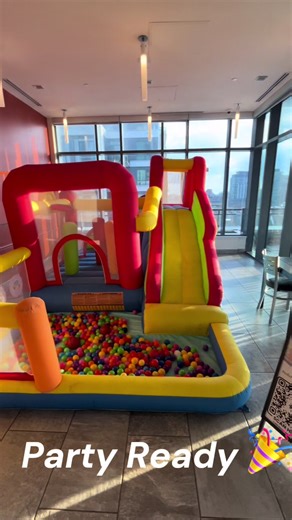 Setting up the fun from start to finish 🎉 Our new big bouncy castle is perfect for birthdays, parties, and events. Now booking? message us for availability.#bouncycastle #toronto #party #rental