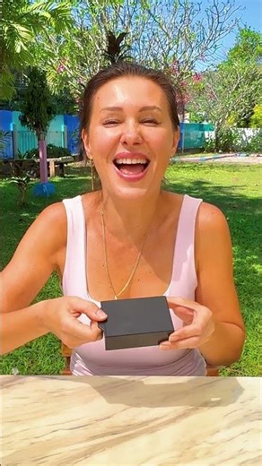 🍫 Genius Life Hack to Enjoy M&M’s! 😋✨#Shorts #LifeHack #MMs #CandyHack #Funny #Prank #Viral