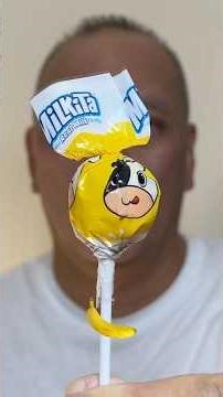 👂ASMR MILKITA THE REAL MILK LOLLIPOP CANDY BANANA FLAVOR EATING SOUNDS👂#shorts #asmr