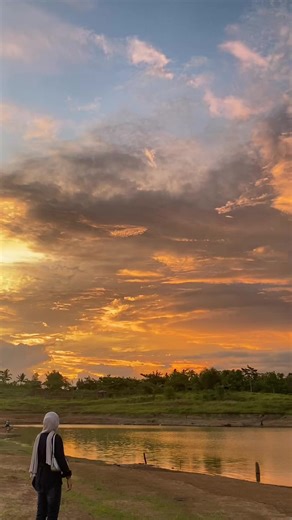 secantik itu masyaallah🥹🧡 @Ratu Banyu Ofisial #bendunganwaysekampung #pringsewulampung #wisataalam #sunset