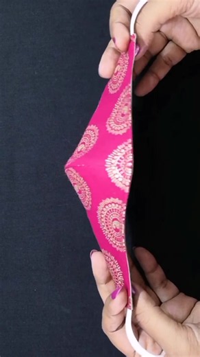 How to Sew a 28x28 cm Fabric Square with 0.5 cm Seam and 16 cm Elastic