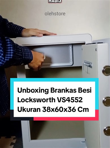 Unboxing brankas besi dari Locksworth tipe seri VS4552. Tinggi 60 cm, lebar depan 38 cm dan panjang ke belakang 36 cm. Muat map, folio, a4, f4 dan laptop 14 inchi. #brankas #brankasbesi #brankasuang #brankasemas #brankasuangpribadi