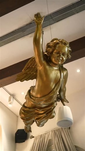 South City Mall on Instagram: "At Veneto, winter is welcomed with warmth, care, and familiar Italian comforts, gently re-imagined for the season. Thoughtful flavours, an unhurried rhythm, and dishes created to be enjoyed together - join us for an experience that feels comforting yet composed. 4th Floor, South City Mall. Contact Us: +91 98319 39515 #Veneto #YourQuestToItaly #ItalianDiningSpaces #SlowDining #RomanticDining . . . [ italian food, authentic italian cuisine, italian fine dining, delic