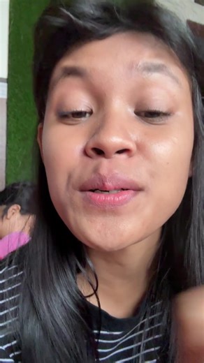 Bunga Salsabila dan Sepatu Puma yang Menggemaskan