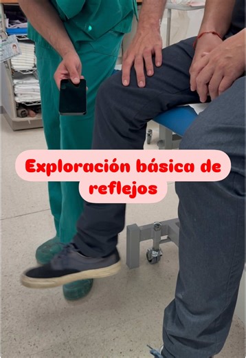 Os dejo por aquí una exploración básica de reflejos tanto de miembros inferiores como superiores. Para los reflejos es igual de útil el martillo de reflejos, el móvil o incluso el fonendo (único uso que le sabemos dar los traumatólogos🙄). 🤔¿Sabéis por qué el paciente tiene los reflejos tan exaltados? 🤔¿Conoceis el signo de Hoffmman? #Traumatologia #malaga #surgery #hospital #orthopedic #COT #guardia #urgencias #residentes #medicina #viral #foryoupage #parati #foryou #fyp