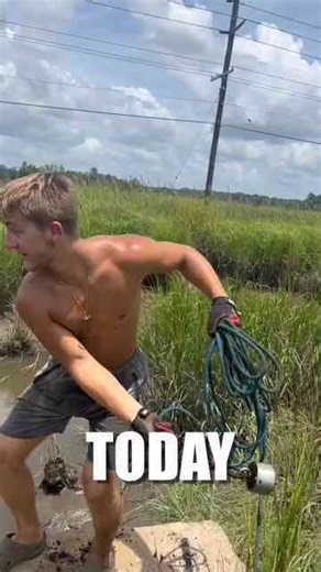 Hidden Treasures Uncovered With A Giant Manet! #magnetfishing