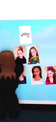 Now my little Kendall, fits right in perfectly #bloxburg #dancemoms #fyp #foryou #roblox #foryoupage #dance