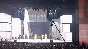 A street dance combined with China's Taichi elements was shown at 2020 China Hip Hop Awards Ceremony. Do you like it? #streetdance #hiphop #streetdancers #Chongqing | iChongqing