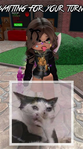 I saw my viewer wearing my Roblox shirt 😭😊 | Roblox |
