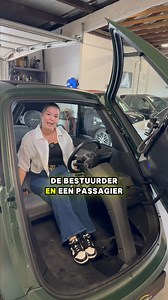Een kleine elektrische stadsauto... Dat is de Micro Microlino! Voor 2 personen, grote kofferruimte en maar 1 deur. 🤩 ohja.. hij heeft ook een panoramadak! Je vindt hem op AutoScout24.be en in de showroom van Belgicars. #AutoScout24 #Automotive #microlino #micro #autoscout | AutoScout24
