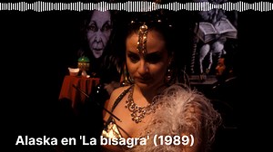 Tiempo para otra de las recordadas entrevistas de Xavier Sardá y el señor Casamajor en 'La bisagra' de Radio Nacional de España. ¿Escuchamos la que mantuvieron con Olvido Gara 'Alaska' en septiembre de 1989? Es ésta --> https://www.rtve.es/a/6592820/ | Archivo RTVE