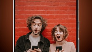 Unduh dan jalankan Reverse Audio: Reverse Singing di PC & Mac (Emulator)