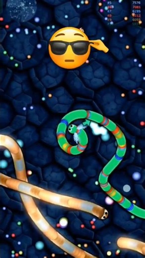 slither io round traps tips #slitherio #gameshorts #gaming
