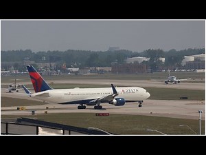 31 Airplane Takeoffs At Detroit Metro Airport!
