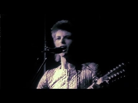 David Bowie - Lady Stardust - live 1972 (rare footage / 2017 edit)