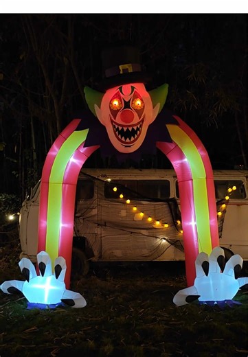 Turn your entrance into a Halloween challenge 🤡🎃 This 12FT clown arch inflatable creates a bold, creepy gateway that instantly sets the mood for spooky season. Not just decoration — it’s an experience 👀✨ #HalloweenClown #SpookyEntrance #ClownArch #HauntedVibes #HalloweenDecor