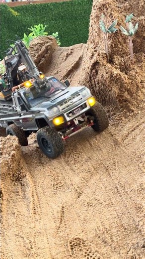 Epic RC Rock Crawling Adventures | Off-Road Scale Jeep Challenge