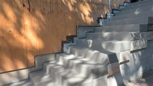 SPECIAL SATURDAY EDITION 7/6/24!! OMD!! I have had zero shut eye this whole day because I had Guard Duty through the dining room window while so many strangers were in MY yard!! The whole long day… | Brewster