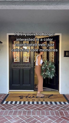 I love my sparse tree with vintage ornaments #christmas2022 #christmastree #vintagechristmas #christmasdecor