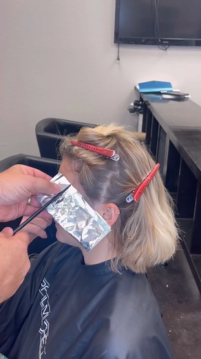 You're in for a blonding refresh treat. Watch Paul Mitchell Educator Thomas Cousins teach us how to refresh blonde hair color with our Paul Mitchell Pro The Demi. Formula Synchrolift - 10 Vol. - The Demi 7N The Demi Flash Toner "Natural Beige" & "Brass - Free Violet" | Paul Mitchell