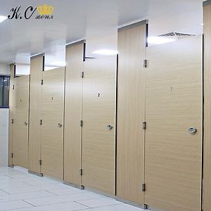 [Hot Item] Phenolic Compact Laminate Board HPL Public Toilet Partition Cubicles