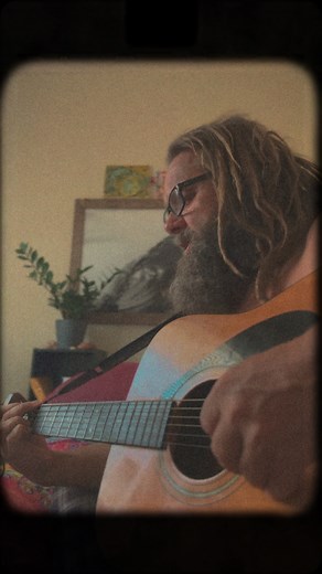 another blessed day, few fun lil waves this morning with friends, chillin, relaxing, feeling blessed. love ya my friends. ❤️ 🤙 🙏 | Joshua Toad Calandro