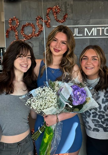 Set your goals, chase the dream and make 2026 YOUR year. 🤍 We celebrate our Graduates by showering them with love and making sure they know how proud of them we are! Genevieve we couldn’t be prouder of you and can’t wait to see what you do in this industry! Congratulations on completing your 1200 hours! #pmtssarasota #pmtslife #cosmetologyschool #pmtsalumni #paulmitchell @Paul Mitchell Schools