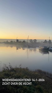 Het was weer mooi vanochtend met het opkomen van de zon… #weesp #weespersluis #amsterdam #visitgooivecht #centrum #noordholland #ontdekjebuurt #hollandsewaterlinie #amsterdamarea #amsterdamworld #oppadinhetgroenehart #gooienvechtstreek #gooi #vecht | Welkom in Weesp