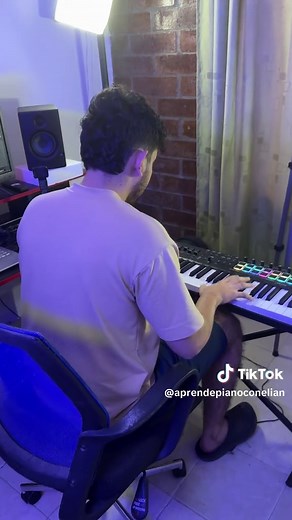Mi novio de la nada a las 11 Pm #piano #tutorial #pianotutorial #reelsinstagram #aprendepianoconelian #reels