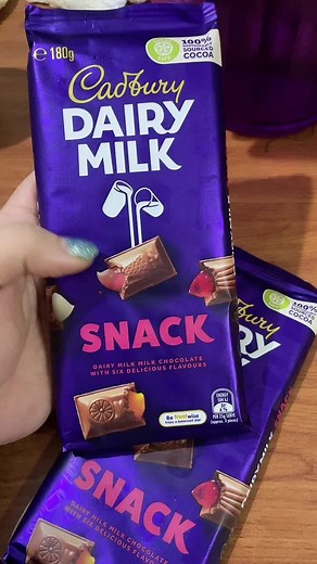 Cadbury Dairy Milk Snack Variety Pack 180g - 6 Flavors (Strawberry, Coconut Ice, Pineapple, Turkish Delight, Caramel, Orange)